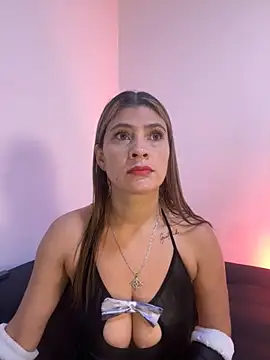 Snapshot of Skarlett_12_ chatting on October 2025 11:33:02 AM Skarlett 12 online show from October 2025 11:33:02 AM