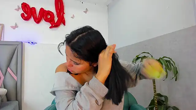 Sofia villareal online show from March 2026 01:07:02 PM