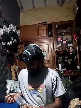 Snapshot of hairy_mannn chatting on November 2025 07:13:02 PM hairy mannn online show from November 2025 07:13:02 PM