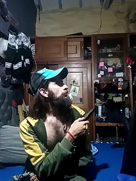 Snapshot of hairy_mannn chatting on November 2025 01:03:02 AM hairy mannn online show from November 2025 01:03:02 AM