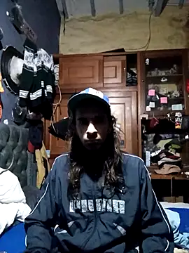 Snapshot of hairy_mannn chatting on November 2025 06:25:02 AM hairy mannn online show from November 2025 06:25:02 AM