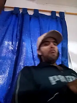 Snapshot of hairy_mannn chatting on December 2025 01:05:02 PM hairy mannn online show from December 2025 01:05:02 PM