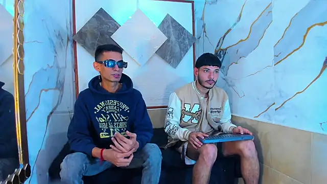 Golldens Dreamss online show from October 2025 07:58:02 PM