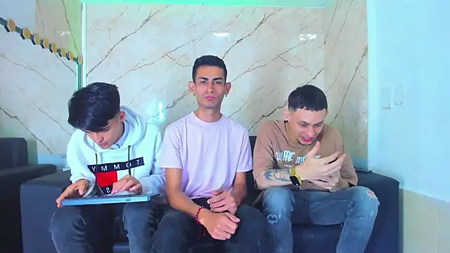 Golldens Dreamss online show from November 2025 12:08:02 PM