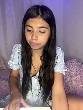 Snapshot of DianeSuns_ chatting on February 2026 03:57:02 AM DianeSuns online show from February 2026 03:57:02 AM