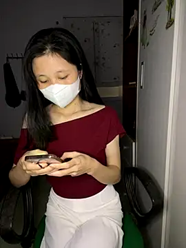  Mon 23 online show from December 2025 04:24:02 PM