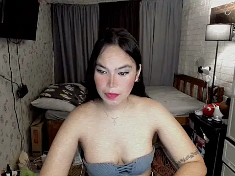 Snapshot of awesomegurl21 chatting on October 2025 04:32:01 AM awesomegurl21 online show from October 2025 04:32:01 AM