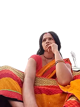 Jooli xx online show from September 2025 01:18:01 AM