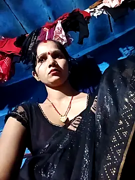 Jooli xx online show from October 2025 04:58:02 PM