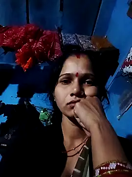 Jooli xx online show from November 2025 11:15:01 PM