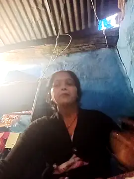 Jooli xx online show from February 2026 12:45:02 PM