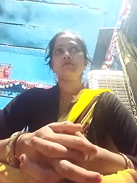 Jooli xx online show from March 2026 01:29:02 PM