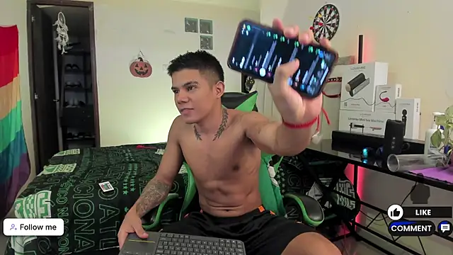 Snapshot of Jack_castell chatting on October 2025 11:49:02 AM Jack castell online show from October 2025 11:49:02 AM