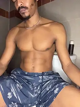 TRILLAHUNG online show from November 2025 02:44:01 AM