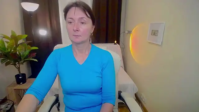 VivianGuchih online show from September 2025 06:13:01 AM