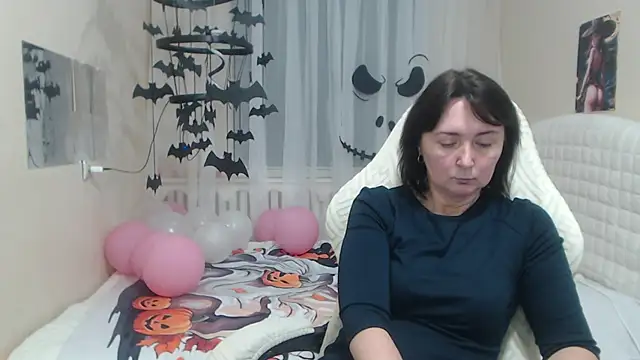 VivianGuchih online show from October 2025 07:16:01 AM