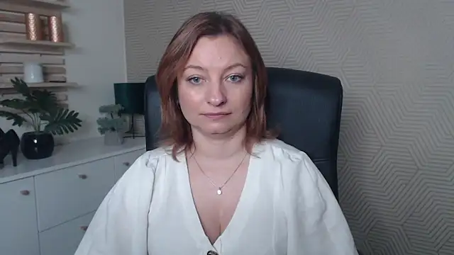 angelaSamt online show from November 2025 06:46:01 AM