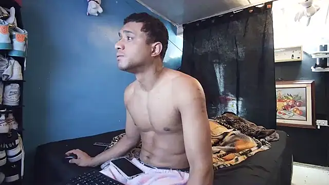 Snapshot of JoshuaMiller chatting on September 2025 06:02:01 PM JoshuaMiller online show from September 2025 06:02:01 PM