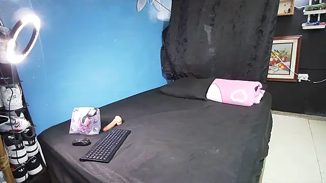 Snapshot of JoshuaMiller chatting on October 2025 07:34:01 PM JoshuaMiller online show from October 2025 07:34:01 PM