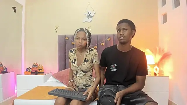 Kiaraa y Her Crazy online show from October 2025 03:53:01 AM