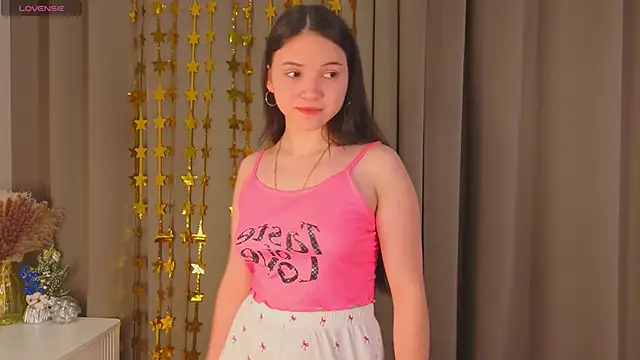 Snapshot of MargaretteRamp chatting on December 2025 11:14:02 AM MargaretteRamp online show from December 2025 11:14:02 AM