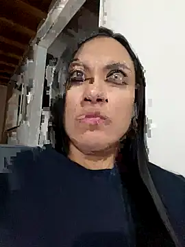 TiffanyyLam online show from September 2025 02:24:02 AM