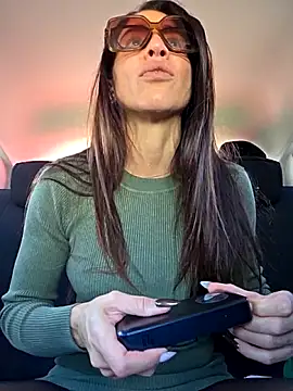 Snapshot of sexy7883 chatting on November 2025 10:46:02 AM sexy7883 online show from November 2025 10:46:02 AM