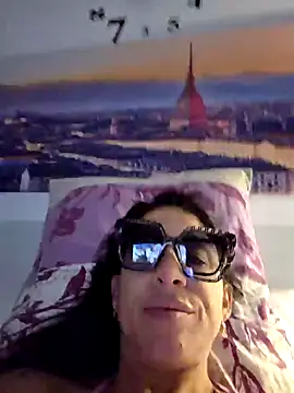 Snapshot of sexy7883 chatting on November 2025 06:13:01 AM sexy7883 online show from November 2025 06:13:01 AM