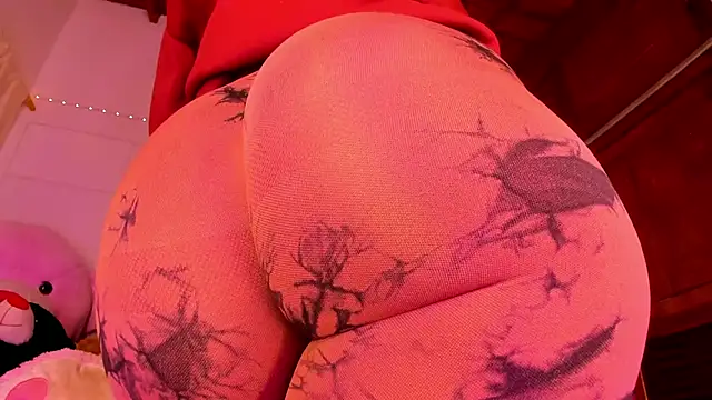 Snapshot of Gabby_Haze chatting on May 2026 11:01:04 PM Gabby Haze online show from May 2026 11:01:04 PM