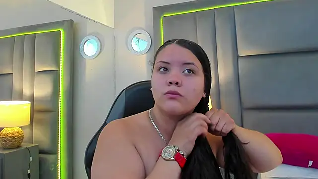 NahiaMonet online show from November 2025 11:43:02 AM