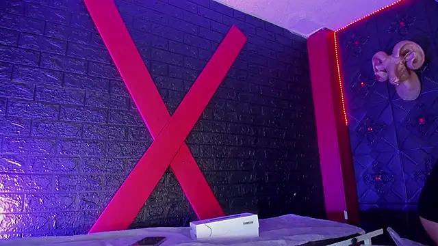 Snapshot of LolaXXXperience chatting on November 2025 11:42:02 AM LolaXXXperience online show from November 2025 11:42:02 AM