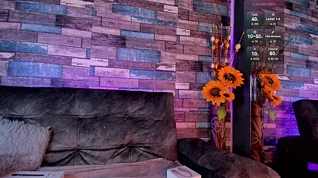 Snapshot of LolaXXXperience chatting on December 2025 11:52:01 AM LolaXXXperience online show from December 2025 11:52:01 AM