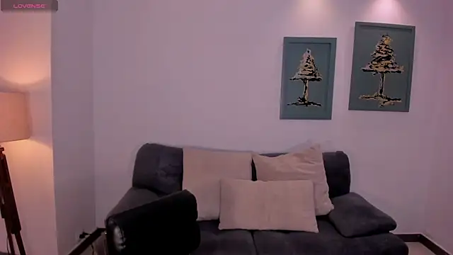 SussyBellX online show from November 2025 07:29:02 PM