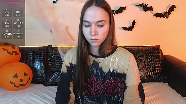 Angeel Kate online show from November 2025 07:33:02 AM