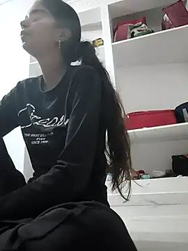 Snapshot of Hot-Soniya2 chatting on September 2025 06:02:01 AM Hot-Soniya2 online show from September 2025 06:02:01 AM