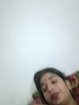 Snapshot of Hot-Soniya2 chatting on October 2025 06:36:01 PM Hot-Soniya2 online show from October 2025 06:36:01 PM