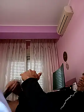 Snapshot of estrogeni chatting on November 2025 07:30:01 AM estrogeni online show from November 2025 07:30:01 AM