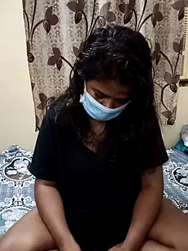 HAANNIAA online show from November 2025 07:47:01 PM