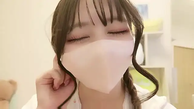 Snapshot of JP_Momo_o0 chatting on September 2025 07:19:01 AM JP Momo o0 online show from September 2025 07:19:01 AM