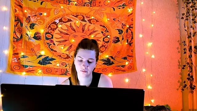 AliceCUNTach online show from April 2026 06:19:01 AM