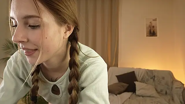 Snapshot of Vegas_V chatting on November 2025 01:44:01 PM Vegas V online show from November 2025 01:44:01 PM