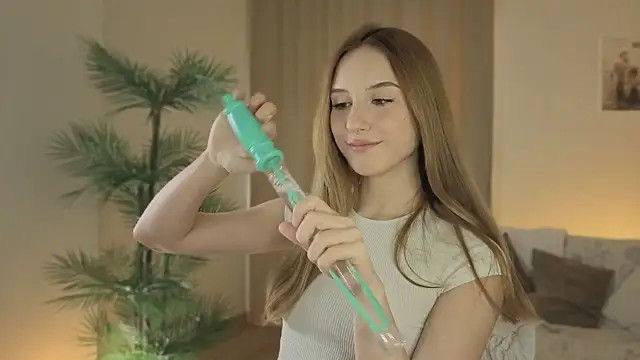 Snapshot of Vegas_V chatting on November 2025 12:59:01 PM Vegas V online show from November 2025 12:59:01 PM