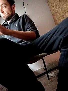 Snapshot of balkangentleman chatting on November 2025 09:58:01 PM balkangentleman online show from November 2025 09:58:01 PM