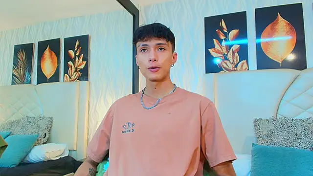 Lean Portman online show from September 2025 08:53:02 PM