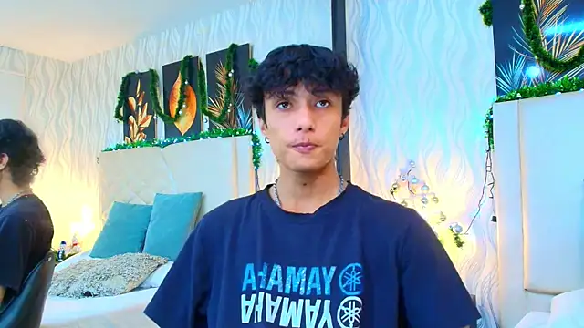 Lean Portman online show from December 2025 08:39:01 PM