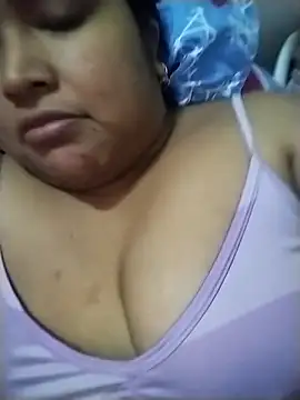 Snapshot of Angelly_ricura chatting on November 2025 05:35:02 PM Angelly ricura online show from November 2025 05:35:02 PM