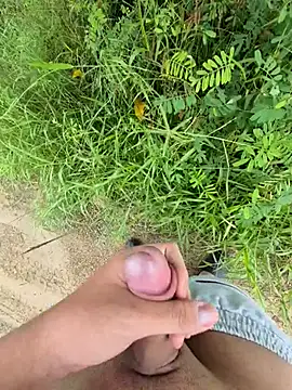 winter0cold  online show from October 2025 02:37:02 AM