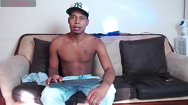 SpicyBoys X online show from April 2026 10:15:02 PM