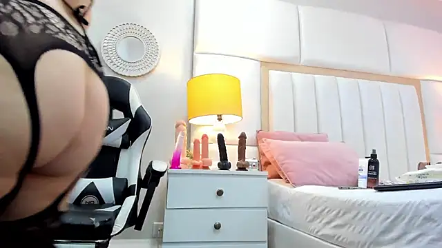 Sweet Lucianaa online show from December 2025 07:53:02 PM