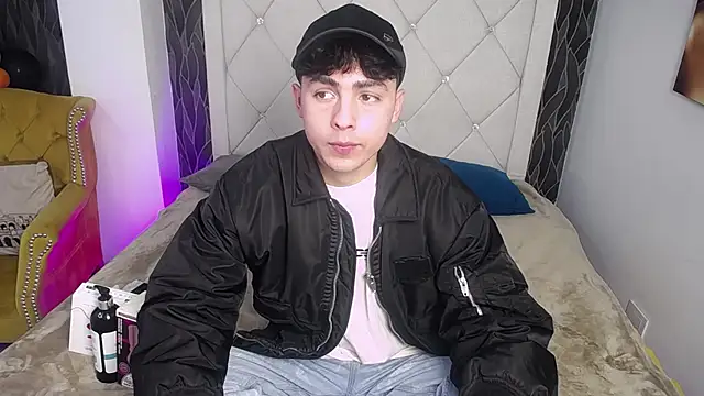 SamuFOXXX online show from October 2025 08:20:01 PM